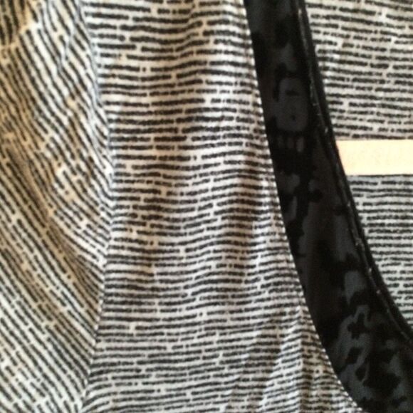 Vera Wang Women’s XS Oversized Black Tunic Top - Picture 4 of 8